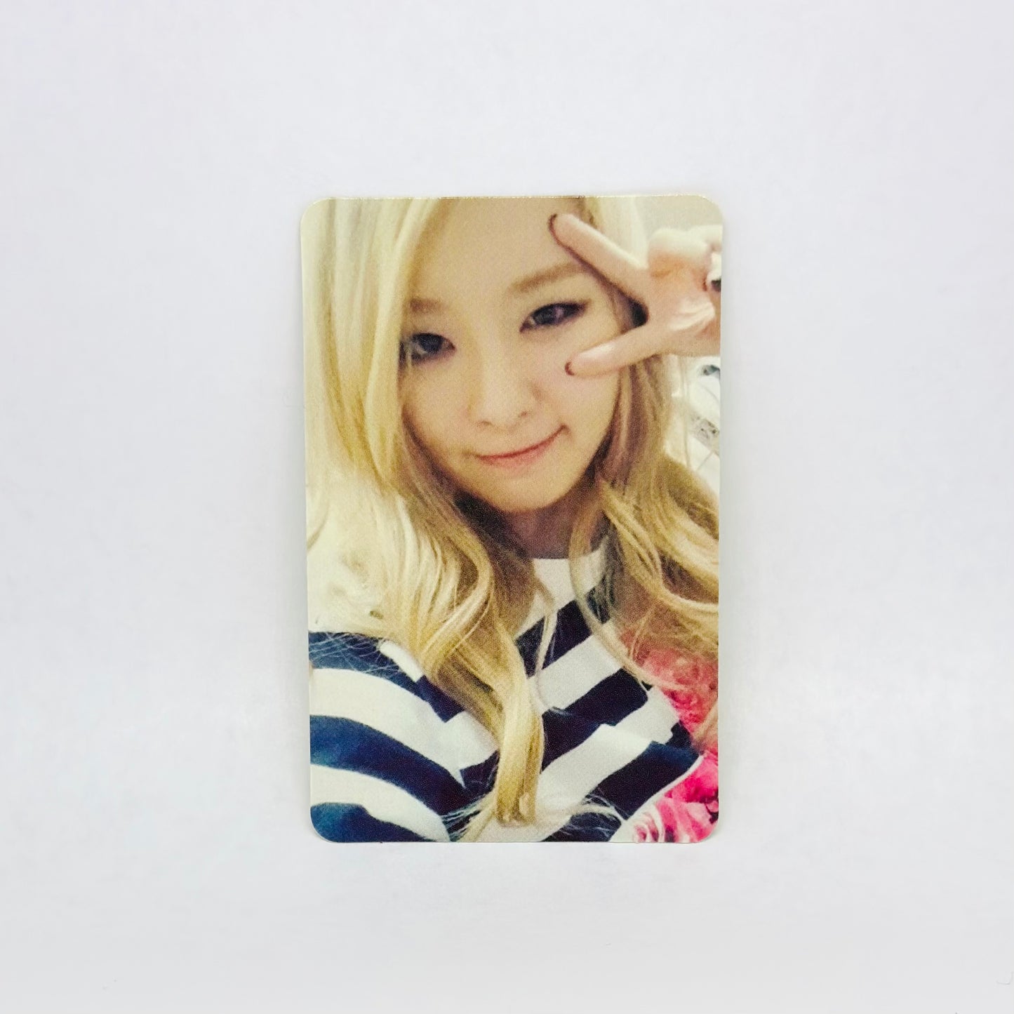 Red Velvet: Seulgi Ice Cream Cake Photocard